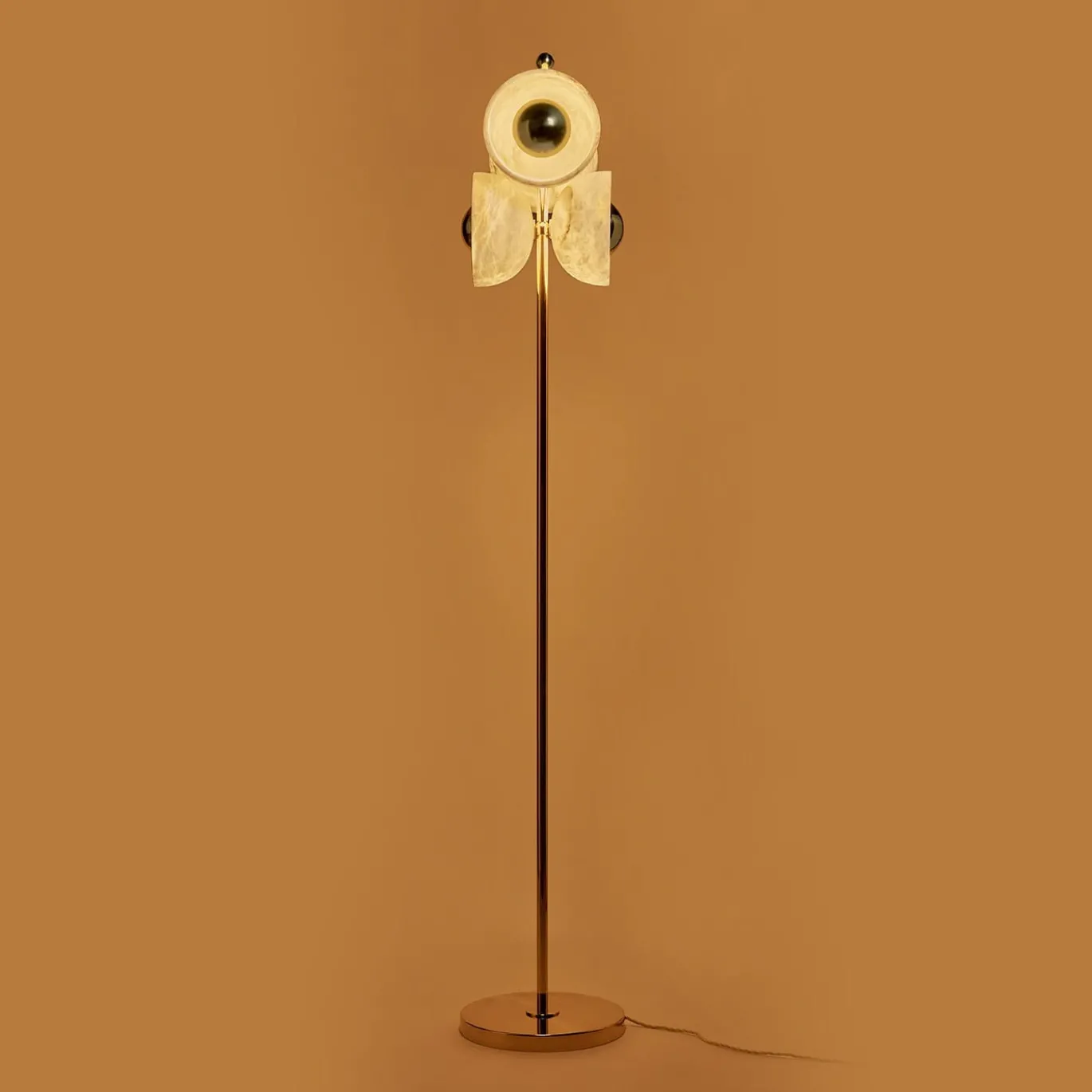 Lampada da terra Butterfly in ottone lucido e alabastro