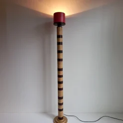 Lampada da terra Dorica Red di Pietro Meccani