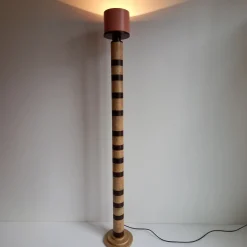 Lampada da terra Dorika Pink di Pietro Meccani