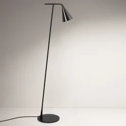 Lampada da terra Gordon Black di Corrado Dotti