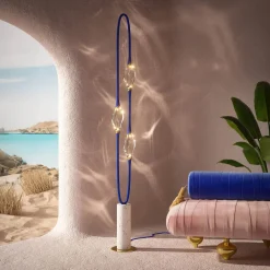 Lampada da terra Il Pezzo 12 Blu Majorelle-Oro-Calacatta