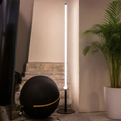 Lampada da terra in metacrilato trasparente Tre&Sessanta