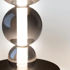 Lampada da terra in vetro grigio scultorea verso l'alto