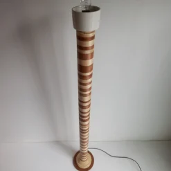 Lampada da terra Ionica di Pietro Meccani