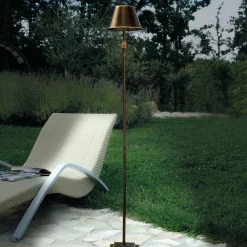 Lampada da terra Kuma in bronzo spazzolato di Michele Bönan