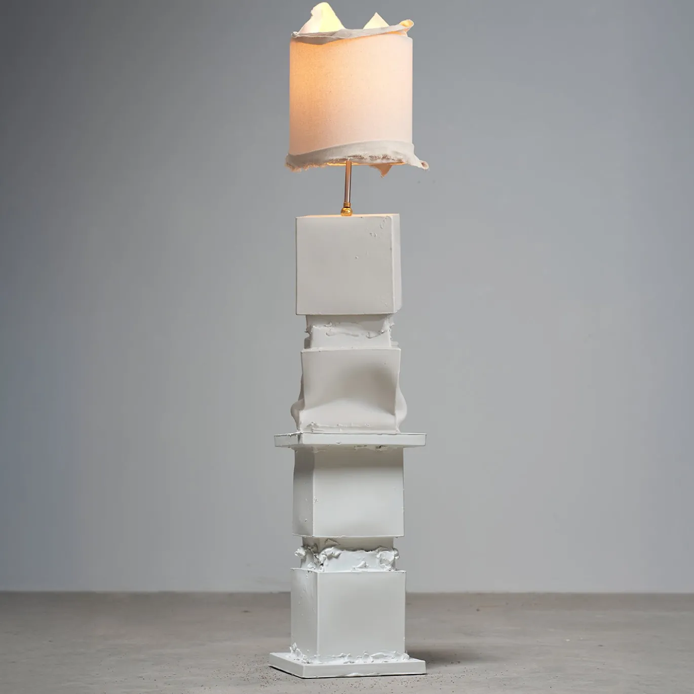 Lampada da terra Marostica+Marostica+Marostica+Marostica in ceramica bianca con paralume