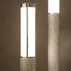 Lampada da terra Needle Piccola in marmo Carrara di Marco Piva