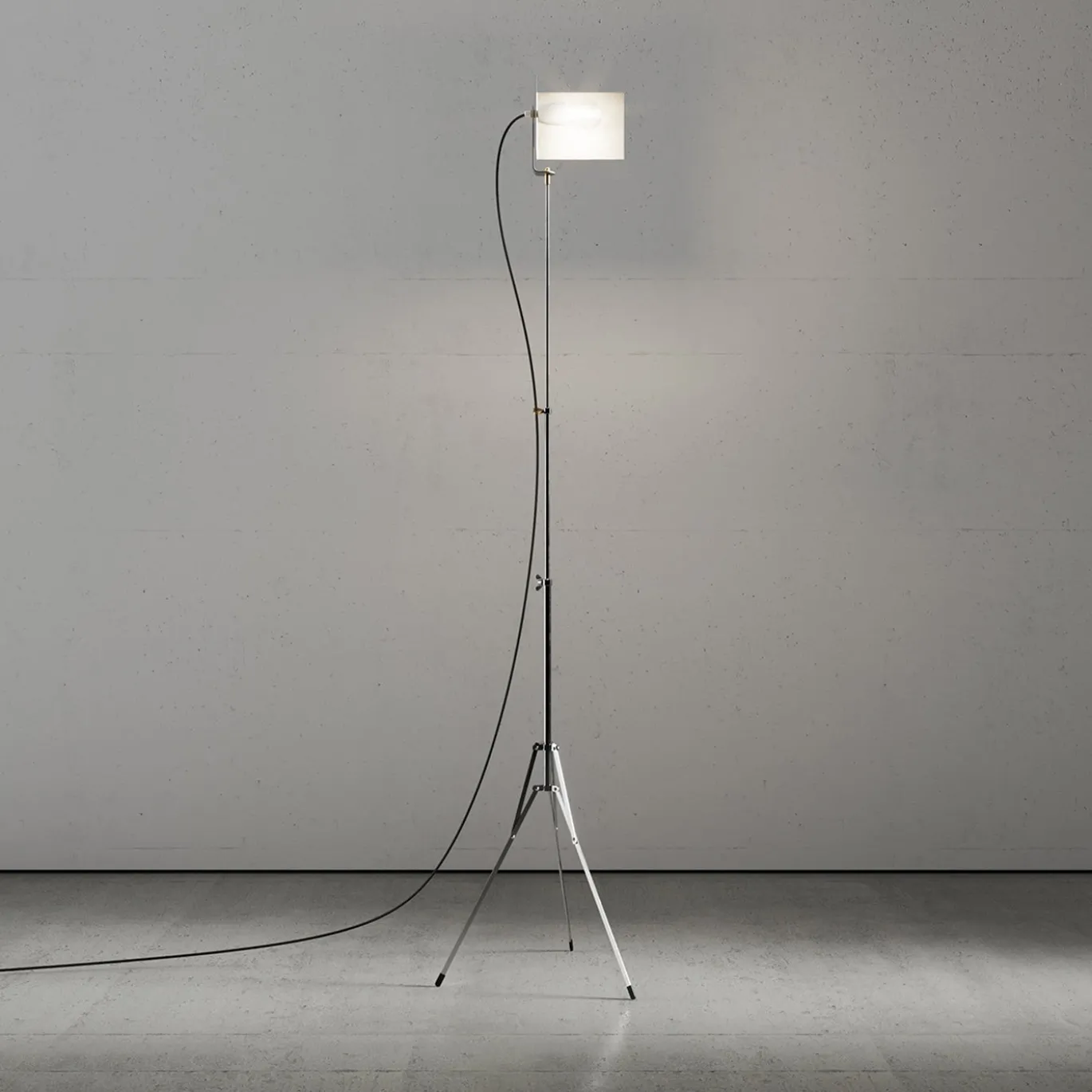 Lampada da terra Re-edition BYS01