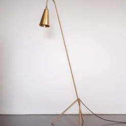Lampada da Terra Thinkerbell in Ottone con Finitura Dorata