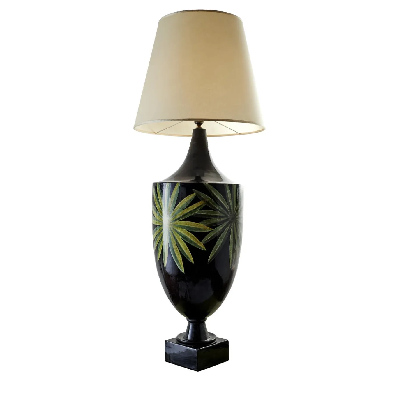 Lampada Gio' Ponti Palma su sfondo nero