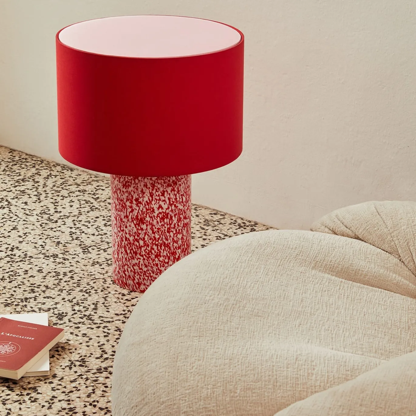 Lampada Pillar in vetro di Murano rosso e avorio con paralume in cotone