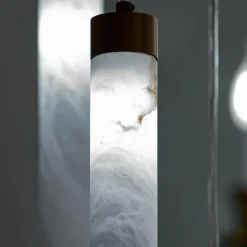 Lampadario a tubi e sfere