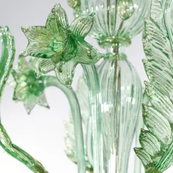 Lampadario Avior in vetro verde con dettagli dorati