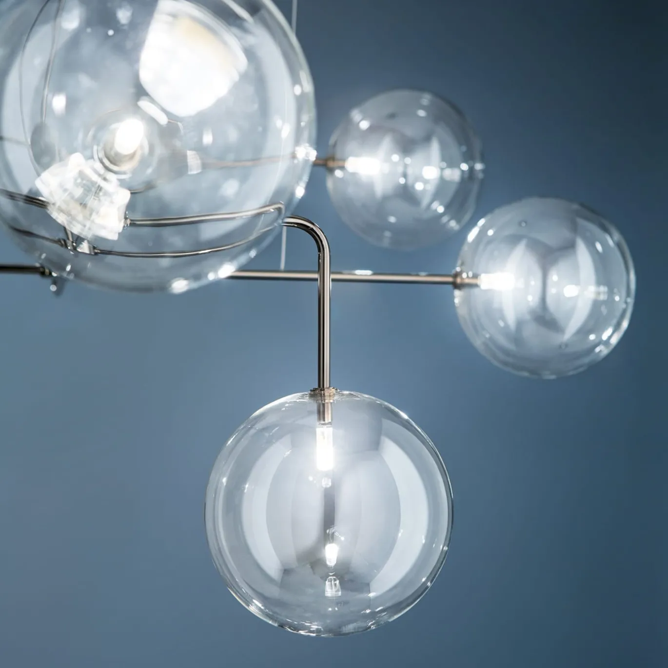 Lampadario Essenza a 8 Luci in Vetro Borosilicato Trasparente