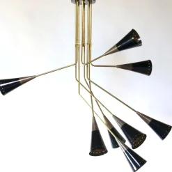 Lampadario Fascino a 8 luci in ottone e nero di Carlo Nason