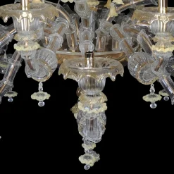 Lampadario giallo in stile Rezzonico