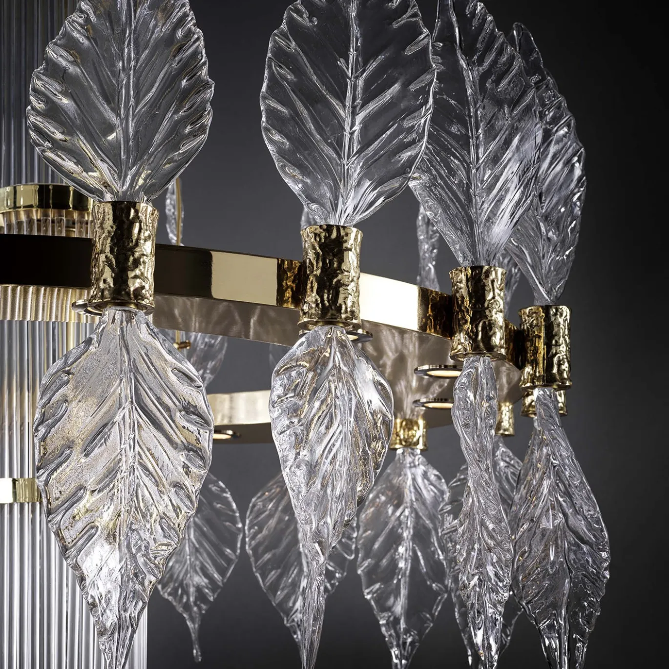 Lampadario Glimmer Grande con 24 Luci