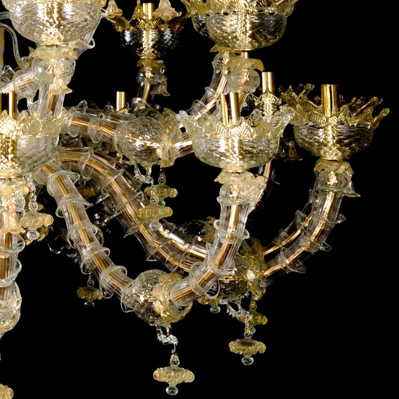 Lampadario in stile Rezzonico in oro e cristallo #7