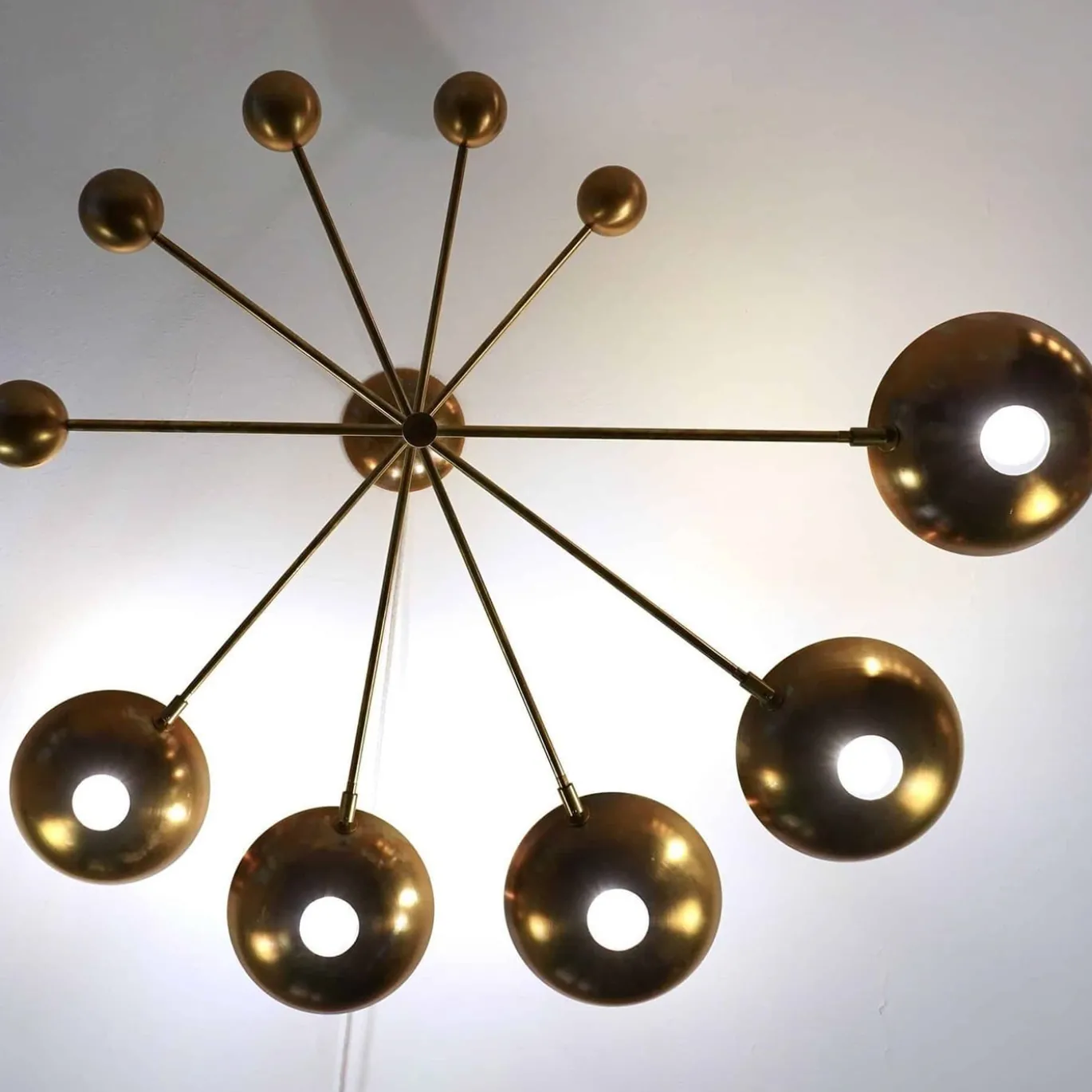 Lampadario Orbitale in Ottone con 5 bracci bilanciati rotanti