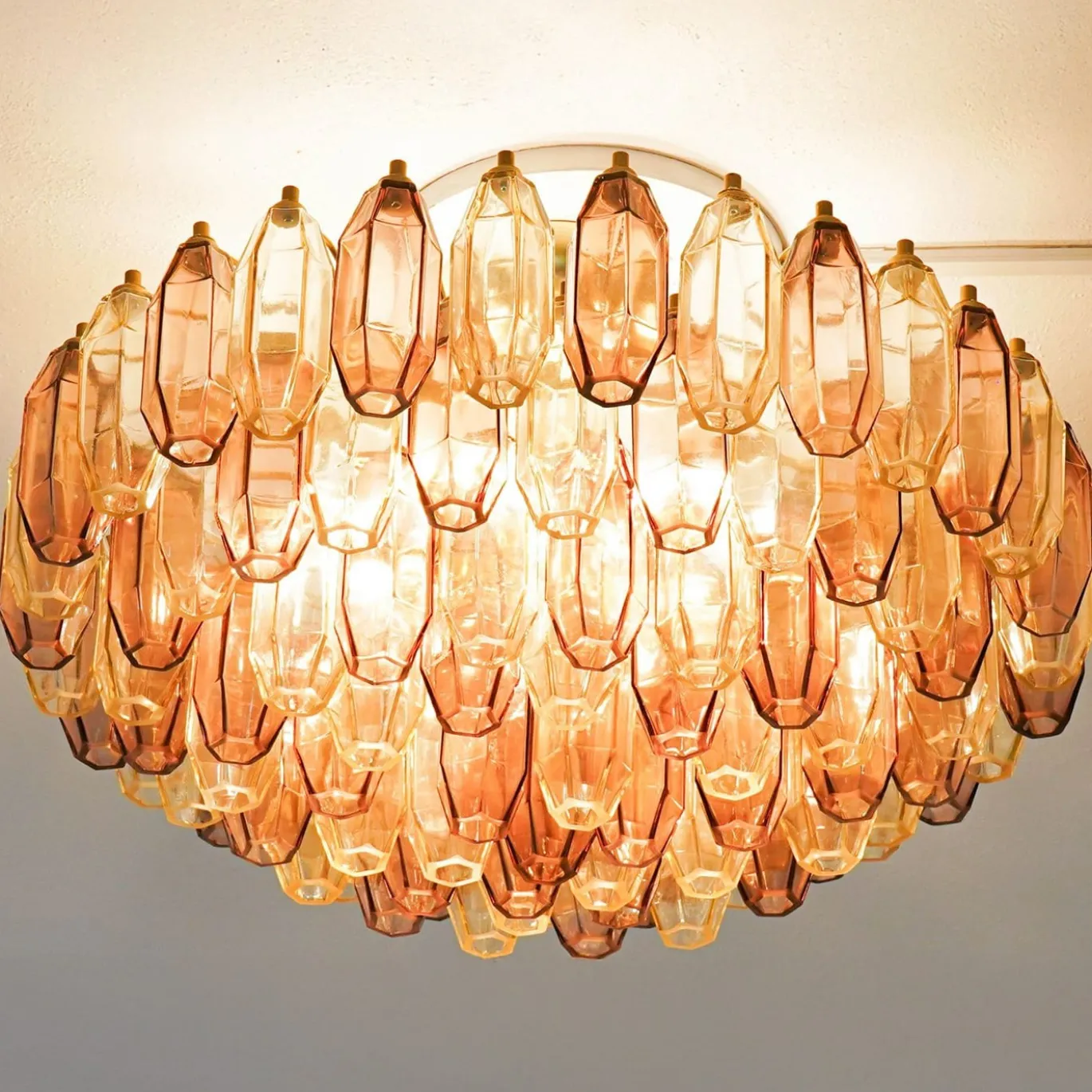 Lampadario Prismatico 91 Elementi in Vetro Compatto Ambra e Ametista