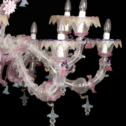 Lampadario rosa in stile Rezzonico
