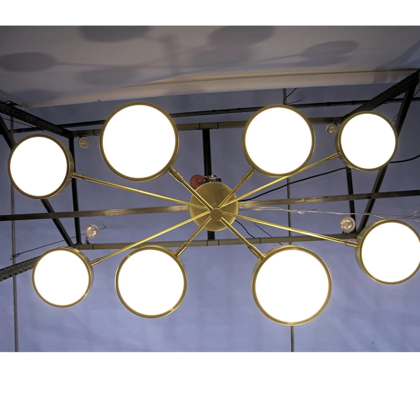 Lampadario Sistema a 8 bracci in ottone e vetro