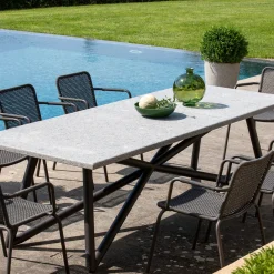 Larte 260 Tavolo da pranzo outdoor rettangolare in pietra grigia peperino e acciaio marrone
