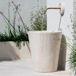 Lavabo da esterno in travertino Current