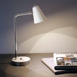 Leggi S Lampada da tavolo di Stefano Tabarin