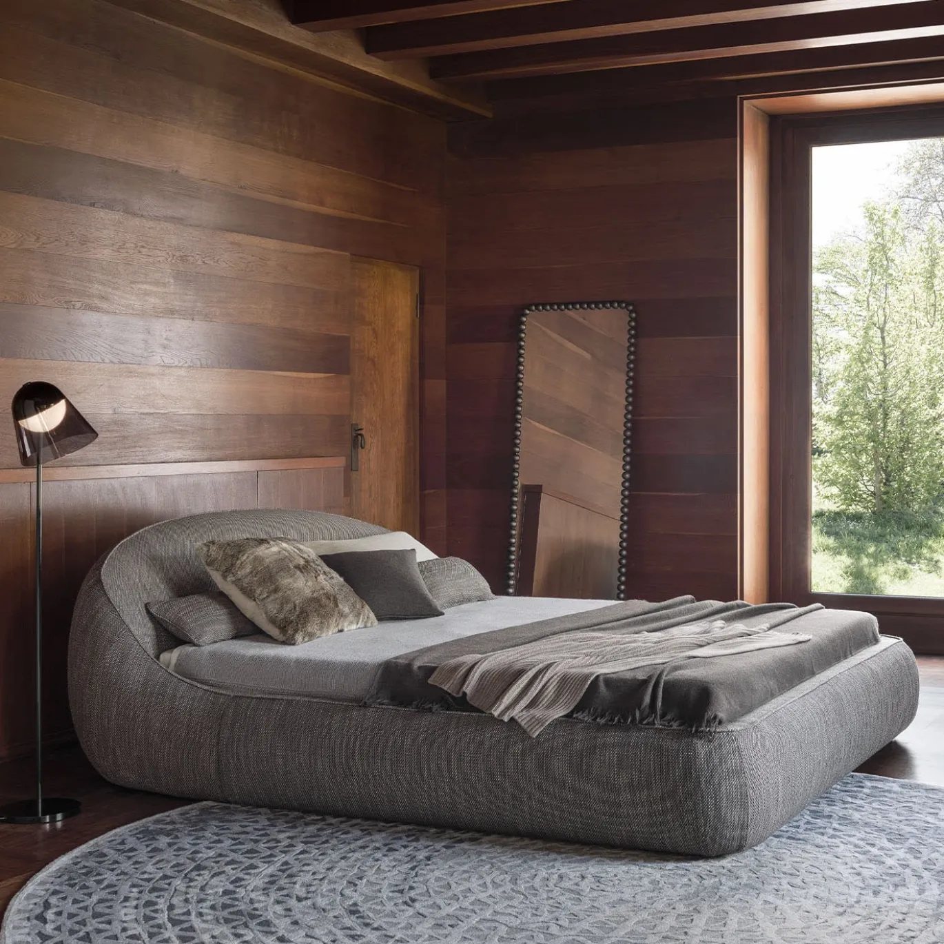 Letto Abbracci grigio di Lorenza Bozzoli