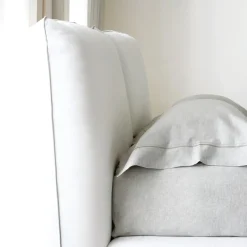 Letto Almond Bianco dalla Collezione Riviera