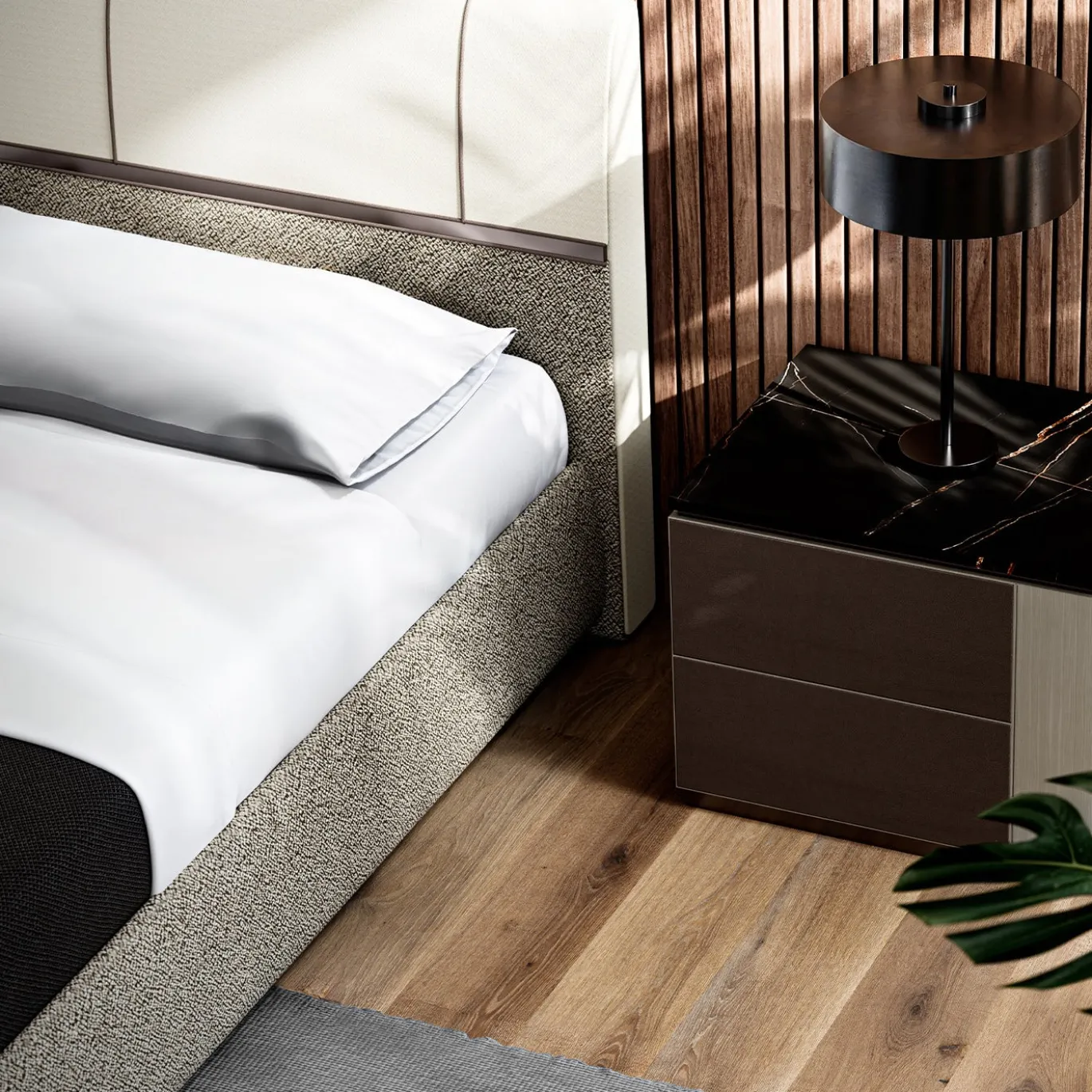 Letto imbottito in pelle beige Dorian con dettagli in metallo