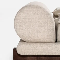 Letto Maki Rivestito in tessuto Tread con base in legno Moka lucido