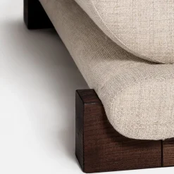 Letto Maki Rivestito in tessuto Tread con base in legno Moka lucido
