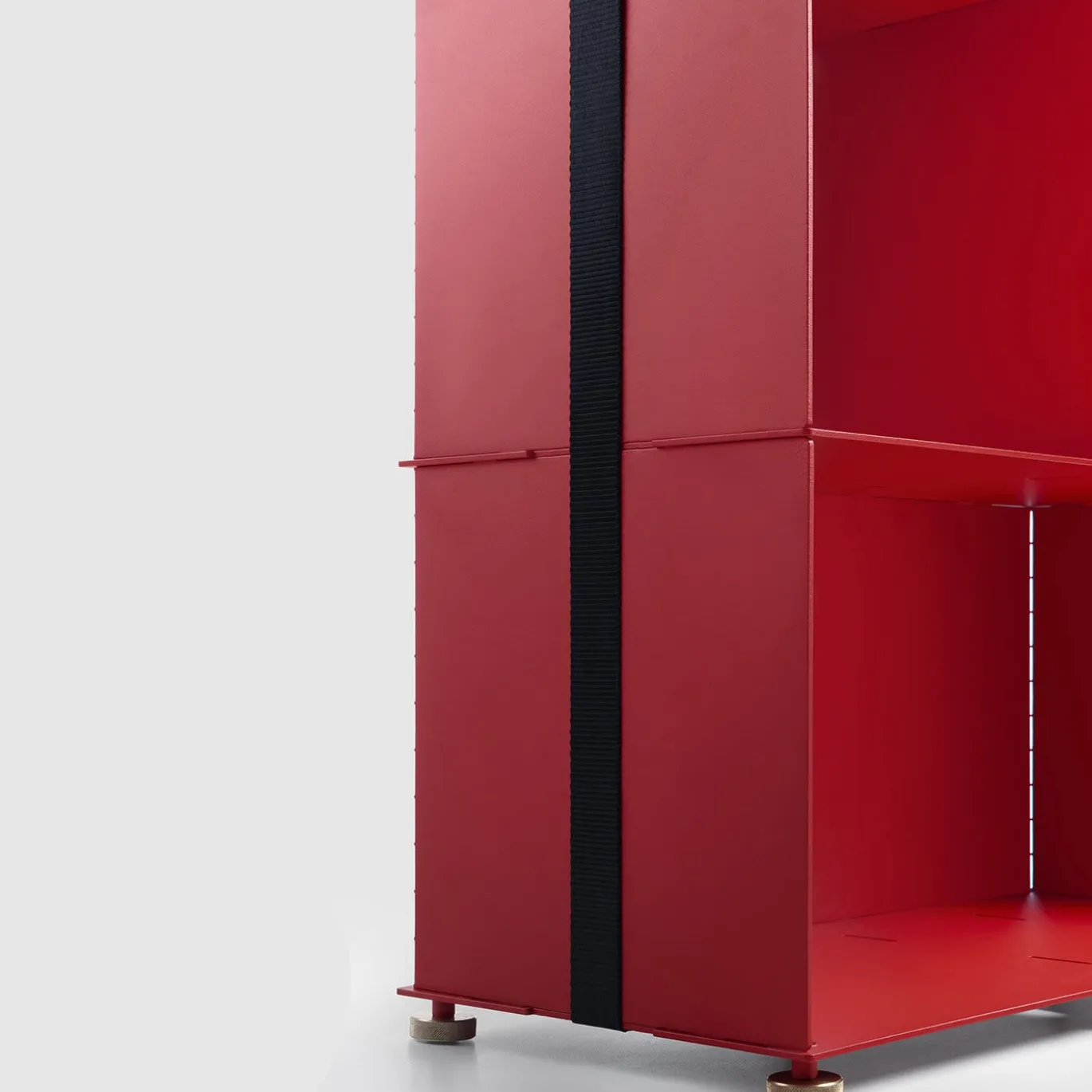 Libreria Fit in Ottone Rosso di Marc Sadler