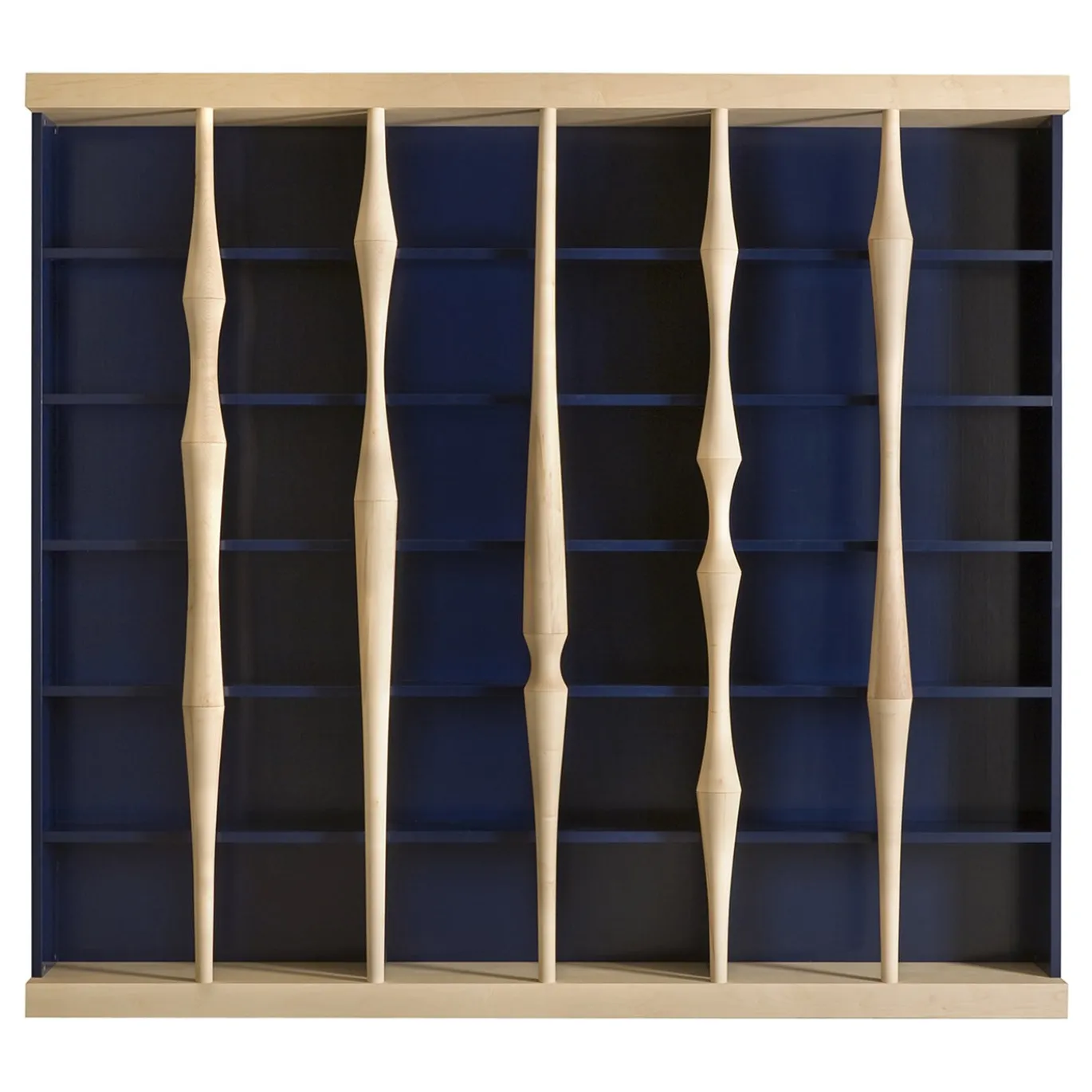 Libreria scultorea Berenice in legno di ciliegio blu con colonne in acero di Luca Scacchetti