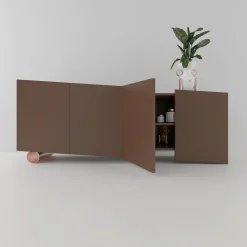 Madia asimmetrica M19 in legno laccato marrone