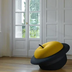 MAgriTTA Poltrona Jaune di Sebastian Matta