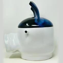 Maiale Contenitore grande blu e bianco con coperchio