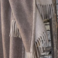 Melrose Coperta piccola con frange marrone chiaro