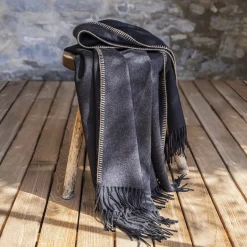 Melrose Coperta piccola con frange nere