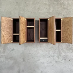 MESCOLANZA Set di 4 armadietti da parete in legno con intarsi