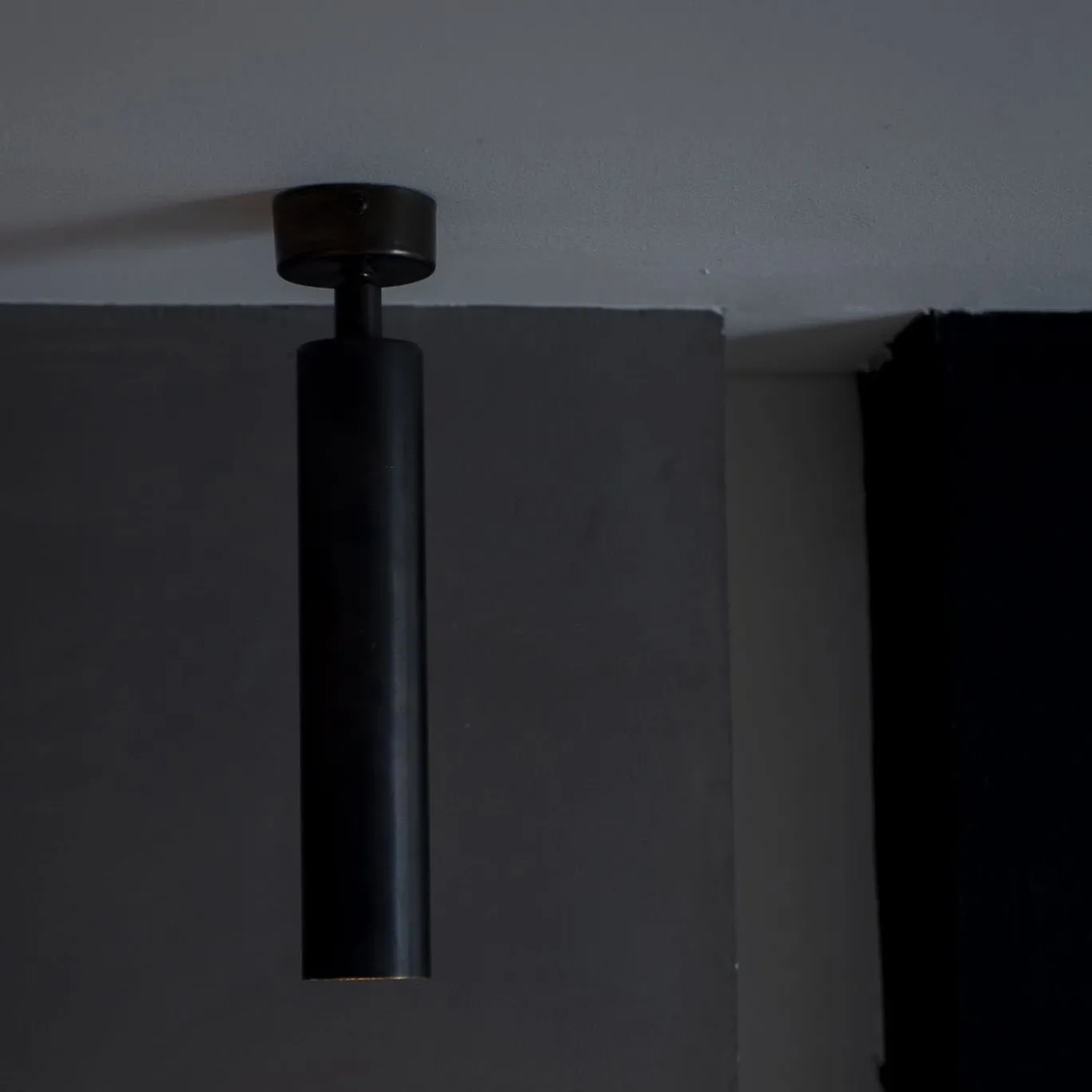 Mini lampada da soffitto Kyle Pl in ottone nero