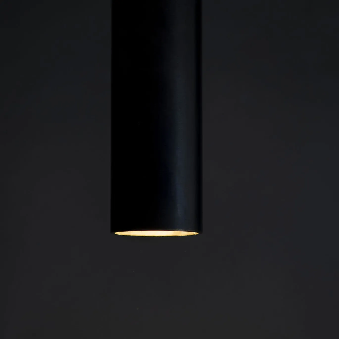 Mini lampada da soffitto Kyle Pl in ottone nero