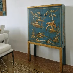 Mobile Bar in Legno Intagliato in Stile Chinoiserie Dante