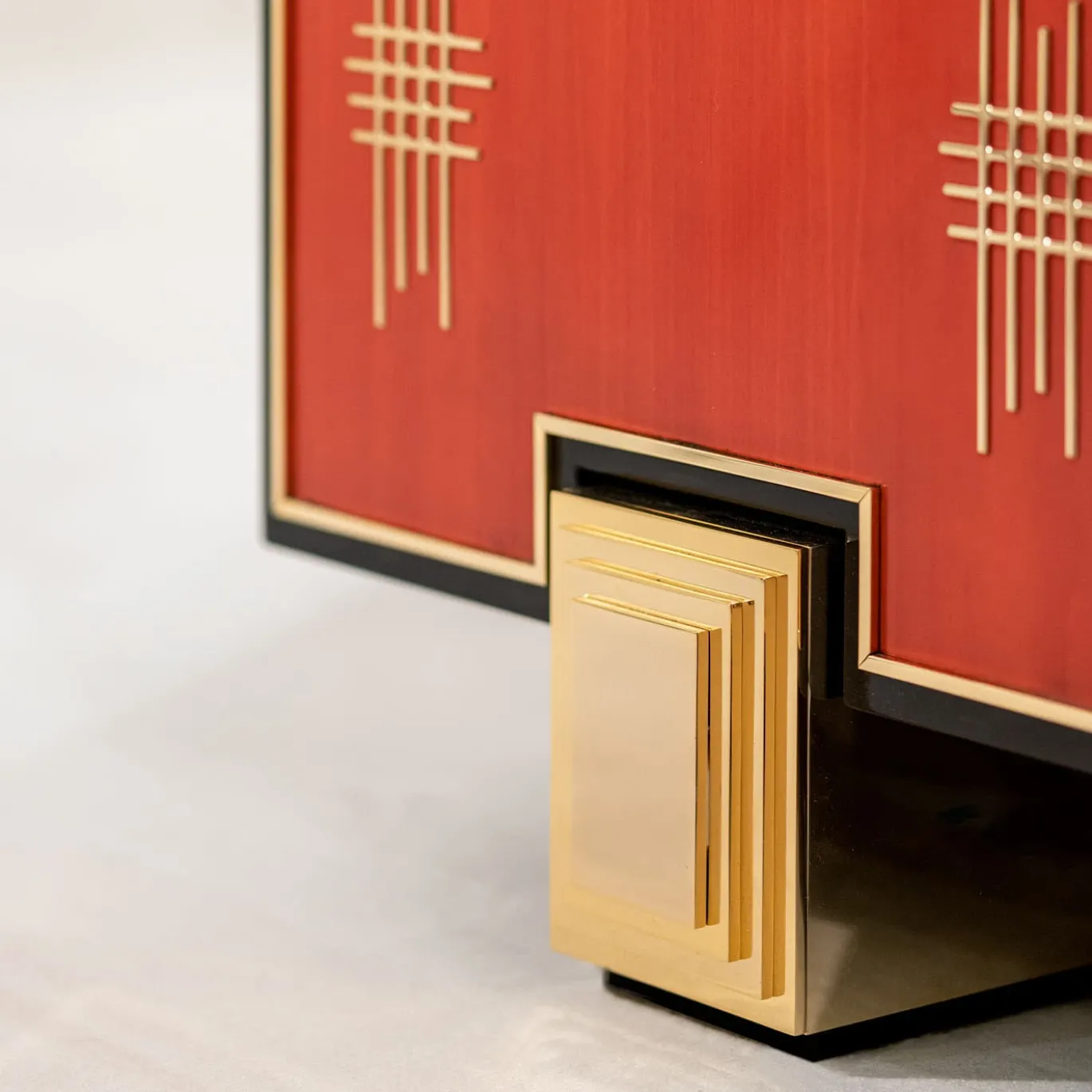 Mobile bar in legno rosso Bolivar