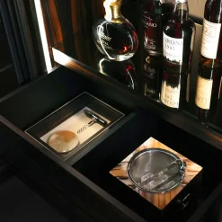 Mobile Bar Manhattan in Ebano