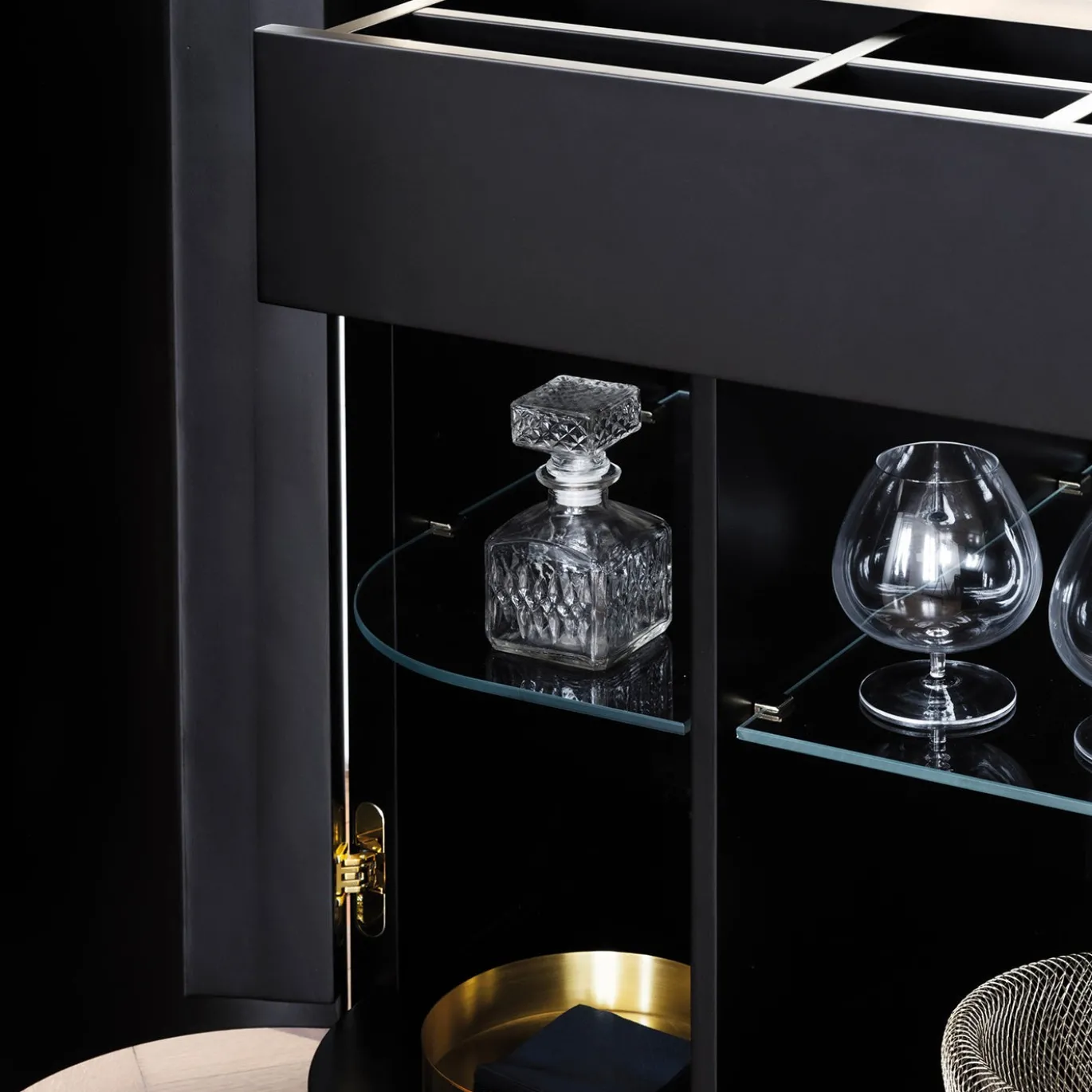 Mobile Bar Tiffany in laccato nero opaco
