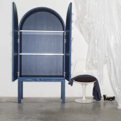 Mobile contenitore Blossom Blue con doppie ante e inserti in ceramica