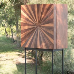 Mobile in legno impiallacciato